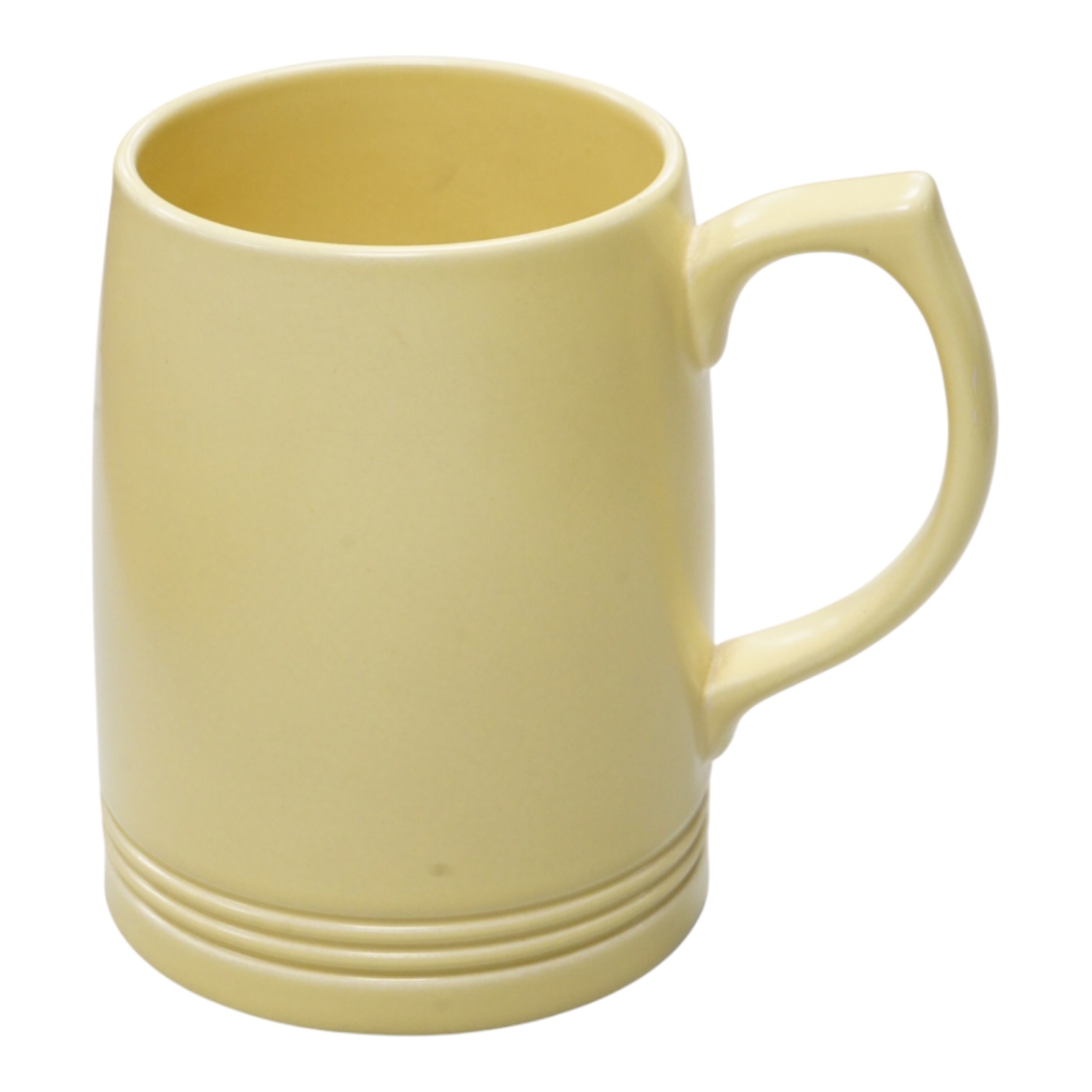 A Keith Murray Wedgwood mug in matt straw, 12cm